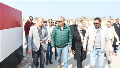 محافظ الفيوم يتفقد أعمال توسعات محطات مياه الشرب والصرف الصحي