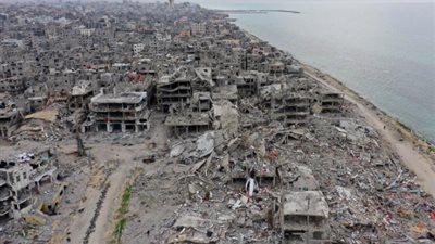 إعلام عبري: سلطات الاحتلال تبحث وقف إمداد قطاع غزة بالمياه