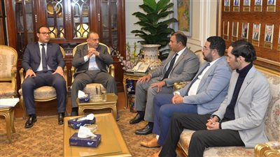 محافظ أسيوط يبحث مع القومي للاتصالات تعزيز الوعي المجتمعي بالأمن السيبراني