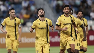 بمشاركة عبد القادر وتاو، قطر يتقدم على الشمال 0/1 في الشوط الأول 