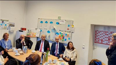 وزير التعليم يزور مدرسة 