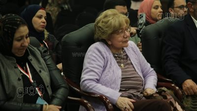 فاطمة المعدول تتسبب في إحراج فريق عمل معرض الكتاب