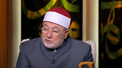 كيف نستفيد من حادثة تغيير القبلة في واقعنا المعاصر؟، خالد الجندي يوضح (فيديو)