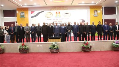 محافظ الوادي الجديد يلتقي لجنتي الدفاع والأمن القومي بمجلسي النواب والشيوخ