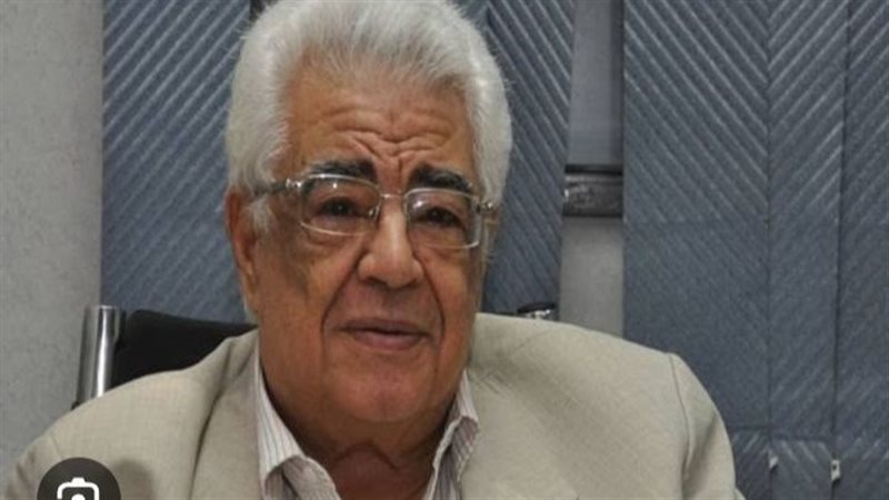 الكاتب محمد جبريل،