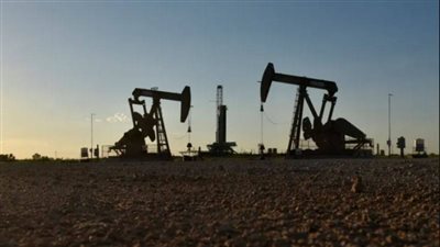 ارتفاع أسعار النفط بعد تحديد ترامب موعد فرض رسوم جمركية على كندا والمكسيك 