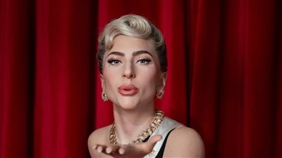 متحف مدام توسو يكشف النقاب عن تمثال ليدي جاجا في لندن 