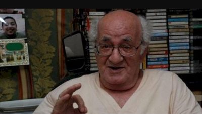 خيري شلبي.. أديب الغلابة ولسان البسطاء.. بدأ حياته «عامل تراحيل».. عاش حياة المقابر والحشاشين.. كره الدراسة وثقف نفسه ذاتيًّا.. و«الوتد» أشهر أعماله