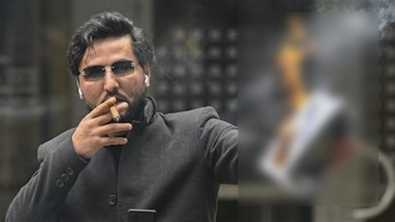 سلوان موميكا، فيتو