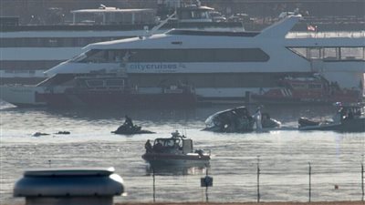 تفاصيل جديدة حول حادث تصادم طائرتين في مطار ريجان الدولي