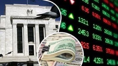 كواليس ما بعد تثبيت الفائدة.. تباين أداء مؤشرات البورصة في أسبوع.. وخبير يكشف تأثير القرار على سوق المال