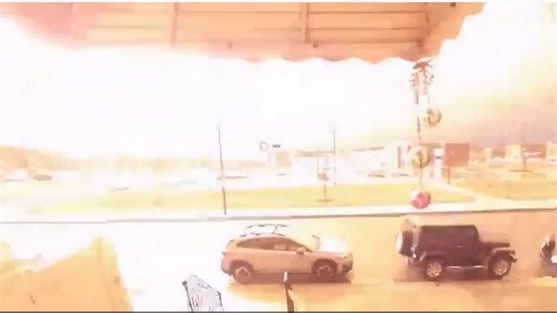 تحطم طائرة وانفجارها