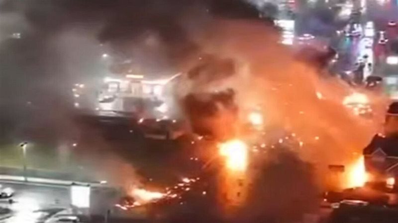 تحطم وانفجار الطائرة