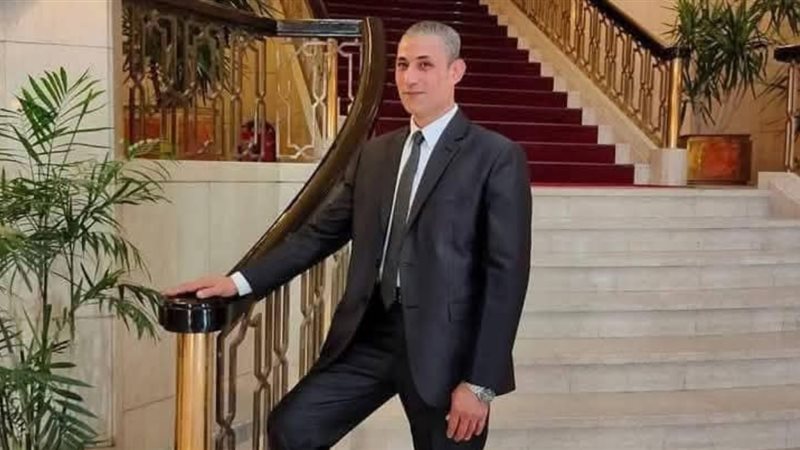 موظف الأوبرا، فيتو