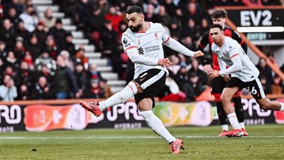 محمد صلاح يضع ليفربول في المقدمة أمام بورنموث بالشوط الأول (فيديو وصور)