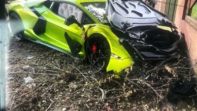 سائق توصيل يحطم لامبورجيني ريفويلتو جديدة قبل تسليمها