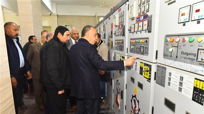 محافظ أسيوط يتفقد