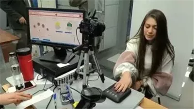 الأحوال المدنية تستخرج بطاقات الرقم القومى للمرضى بالمستشفيات والمواطنين بالمنازل 