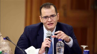 عضو غرفة الجيزة: الحكومة تتبع الأسلوب الصحيح لضبط الأسواق والتخلص من احتكار السلع