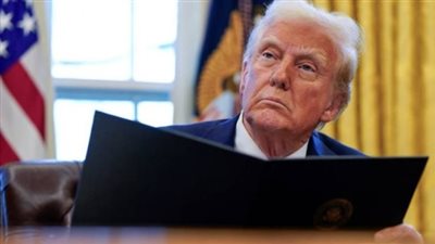 بعد قرارات ترامب المثيرة للغضب، خبير اقتصادي يوجه رسالة عاجلة للمسئولين المصريين