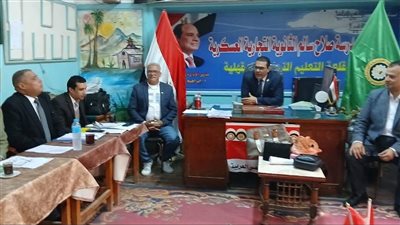 وكيل تعليم الدقهلية يتفقد لجنة المشاركين فى امتحانات الدبلومات الفنية (صور)