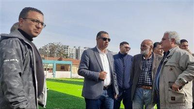 بتكلفة 4.5 ملايين جنيه، وكيل رياضة القليوبية يتفقد إنشاء ملعب مركز شباب بطا 