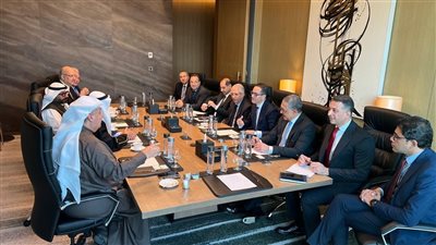 وزير الاستثمار يبحث مع وفد مجموعة بوخمسين الكويتية زيادة مشروعاتها بمصر