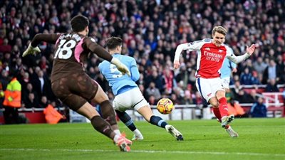 موعد مباراة آرسنال ومانشستر سيتي في الدوري الإنجليزي والقناة الناقلة 