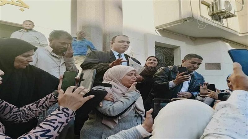 فرحة اسرة الطفلة