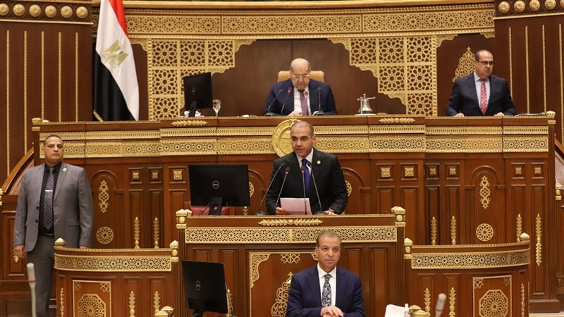 مناقشة الارتقاء بقطاع