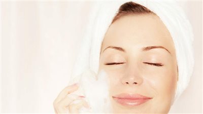  أفضل ماسكات طبيعية للعناية بالبشرة قبل الخروج من البيت