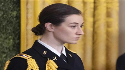 من هي المتسببة في كارثة تصادم الطائرتين بمطار ريجان؟ (فيديو)