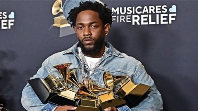 كيندريك لامار يحطم الرقم القياسي لأغنية الراب بـ 5 جوائز في حفل جرامي 
