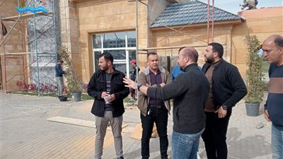 مسئولو الدعم الفني بوزارة الإسكان يتابعون أعمال التطوير بالقرى السياحية