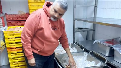 ضبط طن و433 كيلو مصنعات لحوم ودواجن فاسدة في حملة بالدقهلية 