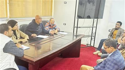 وكيل وزارة الصحة بقنا يعقد اجتماعًا لمتابعة تنفيذ مخرجات مجلس الصحة الإقليمي