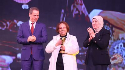 حضور مميز للمخرجة إنعام محمد علي في حفل أم كلثوم بماسبيرو