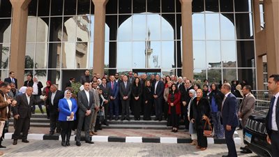 محافظ القاهرة: تنفيذ برنامج الحماية من المخدرات بالمناطق المطورة