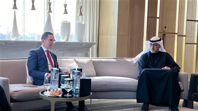 وزير الاستثمار ونظيره الكويتي يبحثان سبل تعزيز العلاقات الاقتصادية المشتركة 
