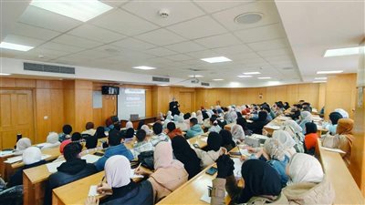جامعة دمنهور تعقد أولى دورات التنمية البشرية بعنوان 