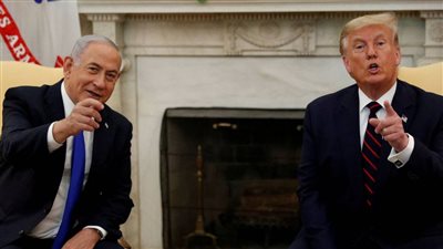 ترامب يشاهد فيلما عن عملية حماس ويلمح لإمكانية استئناف القتال، غزة تحت التهديد من جديد