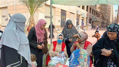 رئيس حي غرب بالإسكندرية تشهد اليوم الأول لسوق اليوم الواحد ببشاير الخير 