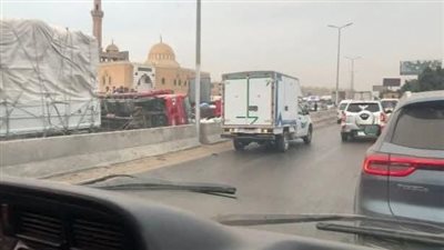 إصابة 9 أشخاص حادث انقلاب سيارة أجرة على الطريق الزراعي 