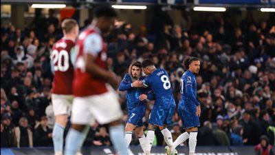 تشيلسي يزحف للمربع الذهبي بفوز غير متوقع على وست هام بالدوري الإنجليزي (فيديو)