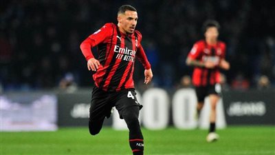 ميلان يعلن انتقال إسماعيل بن ناصر إلى مارسيليا الفرنسي 