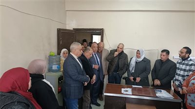 وزير الري يتدخل لحل مشكلة موظفة ويشدد: 