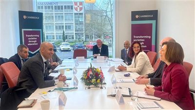 وزير التعليم يزور جامعة كامبريدج ويبحث مع المدير العام تعزيز مشروعات التعاون