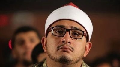 القصة الكاملة لأزمة محمود الشحات أنور.. صاحب العزاء يتهمه بالتغيب بسبب 150 ألف جنيه.. الشيخ ينفي والنشطاء يعلنون غضبهم.. والإفتاء تحسم الجدل عن حكم تقاضي الأجر عن التلاوة