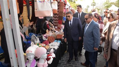 بمشاركة 50 عارضا، افتتاح معرض الحرف اليدوية بنادي جزيرة الورد بالمنصورة