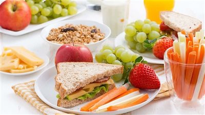 الوجبات الخفيفة خلال الريجيم، أهميتها ومعايير اختيارها